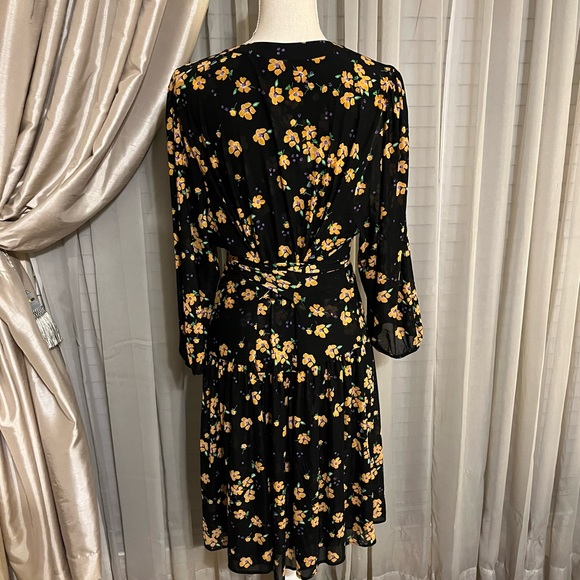 EUC CAbi 5945 Debut Dress Spring 2021 Size Large - Picture 3 of 6